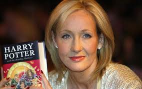 J. K. Rowling, autora de la exitosa saga juvenil Harry Potter