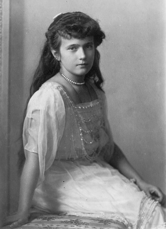 Anastasia Romanov en torno a 1915